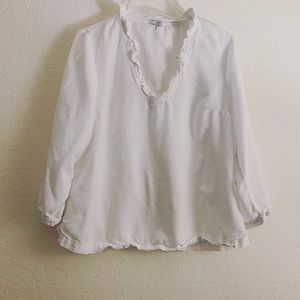 White 3/4 sleeve shirt